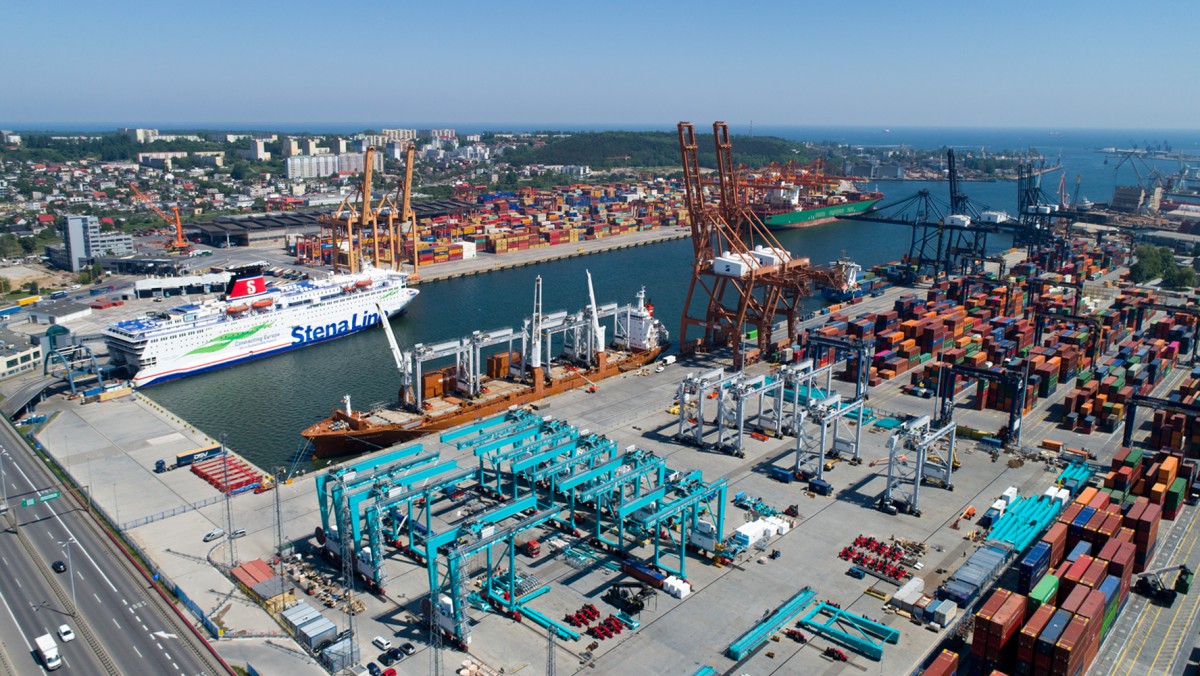 Great results at the Port of Gdynia. Container handling increased there by 13%! - MarinePoland.com Great results at the Port of Gdynia. Container handling increased there by 13%! - MarinePoland.com