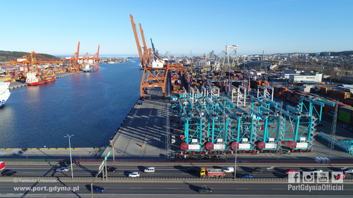 86 cranes from Gdynia will go to US container terminals - MarinePoland.com