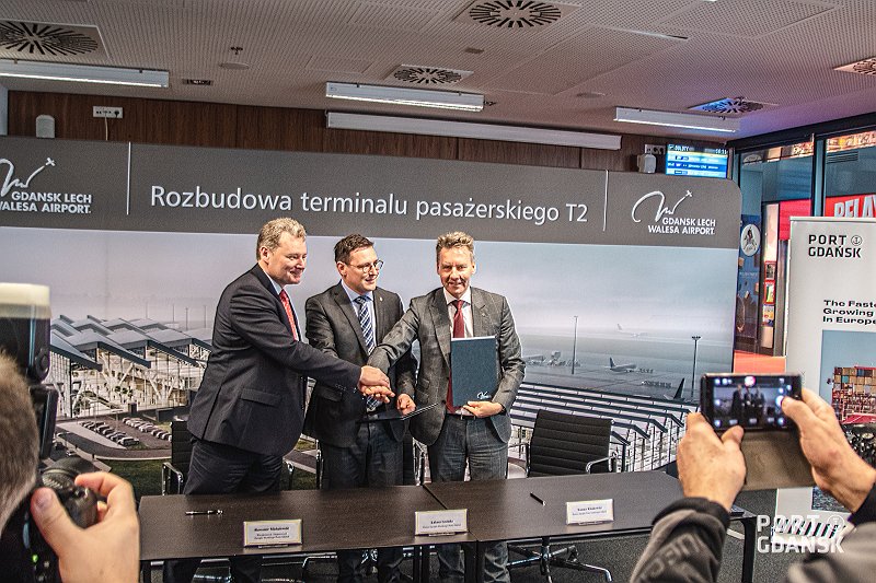 The Port of Gdansk and the Gdansk Lech Walesa Airport working together for the Central Port - MarinePoland.com