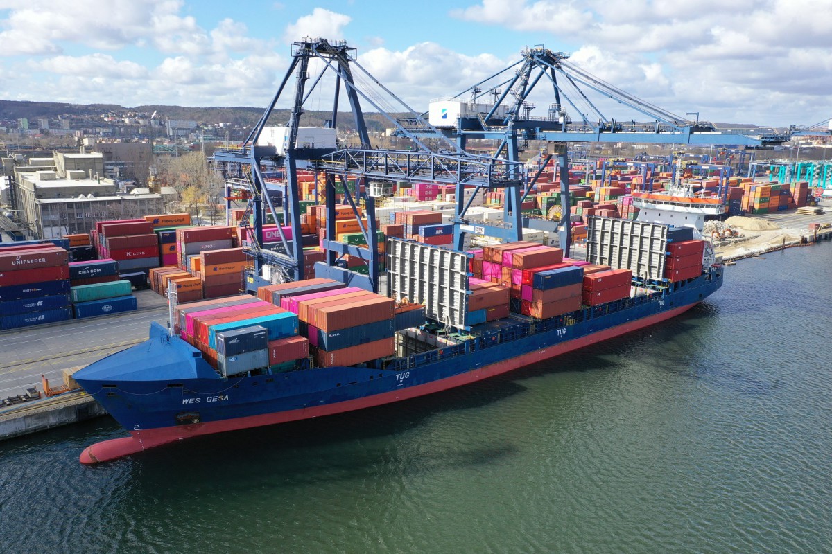 Ocean Network Express ship arrives at the Tri-City for the first time in history (photo) - MarinePoland.com Ocean Network Express ship arrives at the Tri-City for the first time in history (photo) - MarinePoland.com