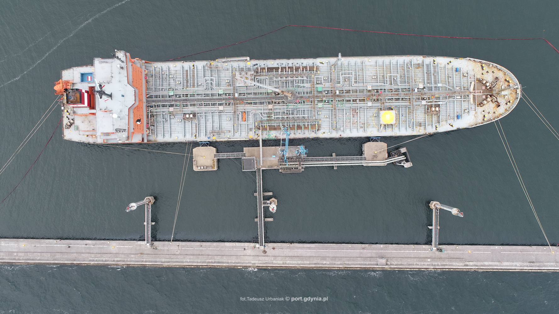 Record cargo handling of diesel oil in Port Gdynia - MarinePoland.com