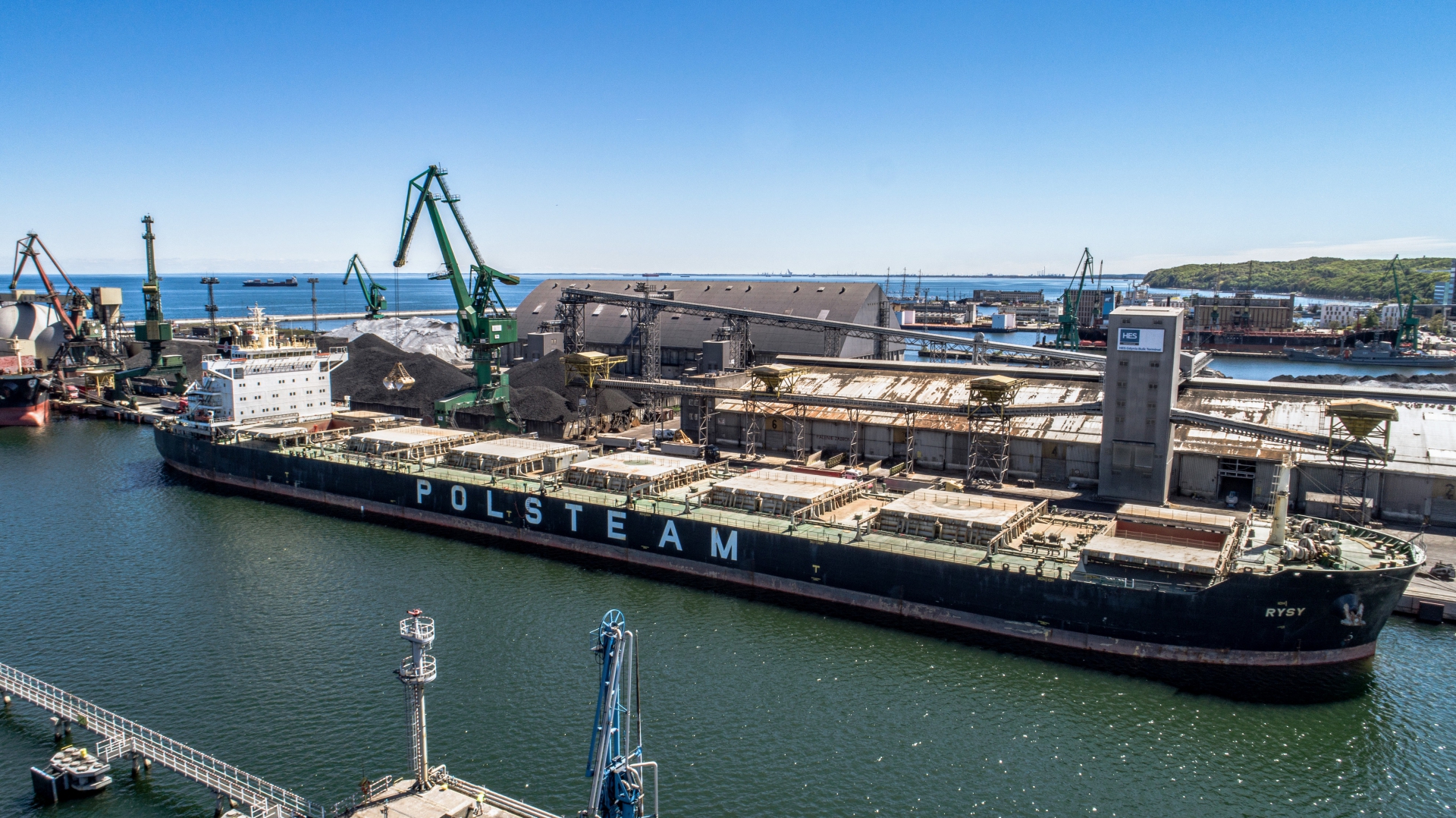 The Port of Gdynia with a record of transshipments in 2020 - MarinePoland.com The Port of Gdynia with a record of transshipments in 2020 - MarinePoland.com