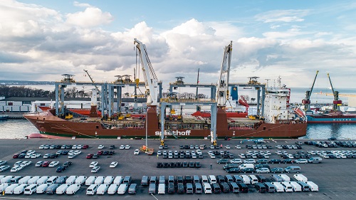 RTG cranes from El Professional set off for the container terminal in Africa from the Port of Gdansk (video, photo) - MarinePoland.com RTG cranes from El Professional set off for the container terminal in Africa from the Port of Gdansk (video, photo) - MarinePoland.com