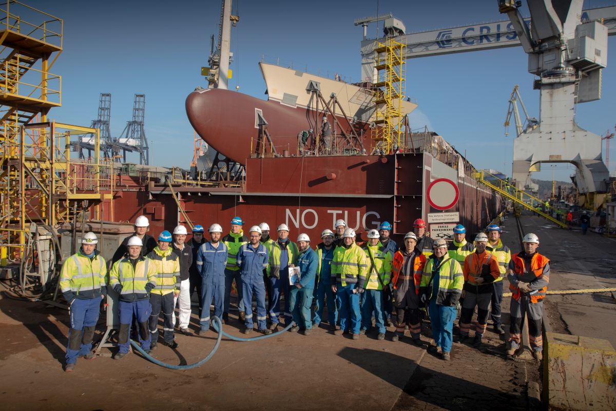 Three launchings in one day. Crist gives away more mega-blocks of a passenger ship - the largest that are being built in Europe [PHOTOS] - MarinePoland.com