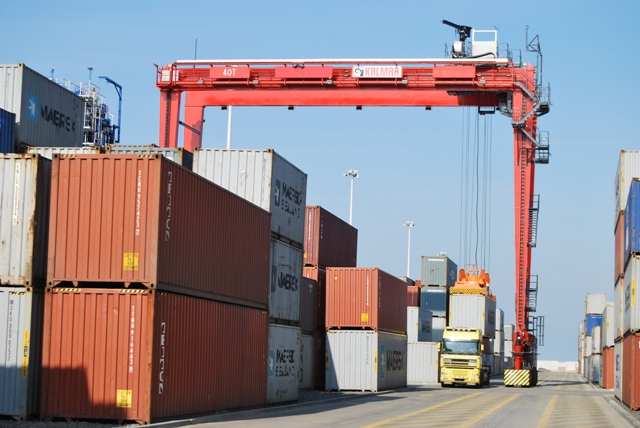 Today DCT Gdańsk terminal introduced two new RTG cranes into operation - MarinePoland.com Today DCT Gdańsk terminal introduced two new RTG cranes into operation - MarinePoland.com