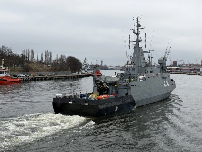 Future Polish Navy Minehunter Undergoes Sea Trials - MarinePoland.com