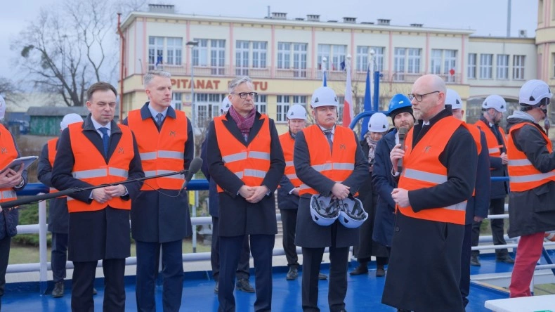 Polish Offshore Shipping Company Secures Major Funding, MEWO Eyes New Vessels - MarinePoland.com