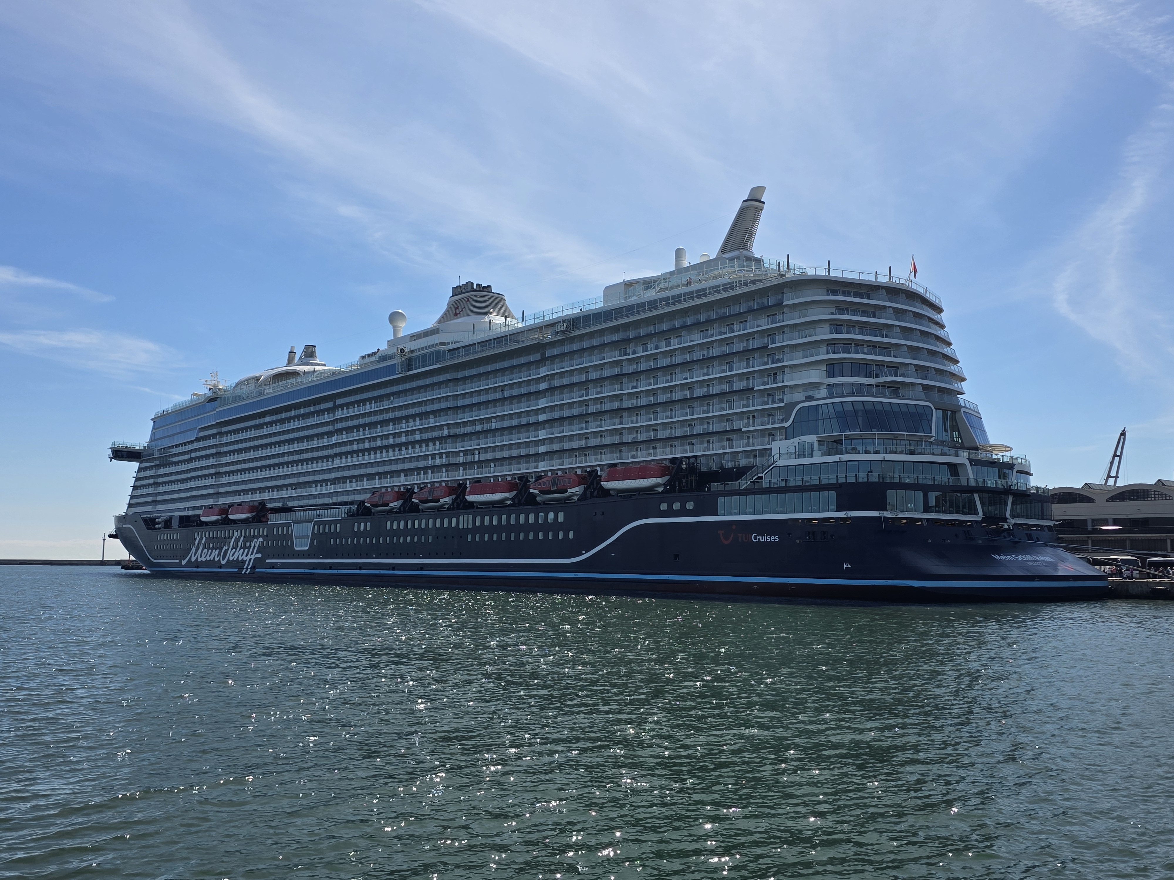 Mein Schiff Relax, Largest Cruise Ship of the Season, Calls at Gdynia - MarinePoland.com