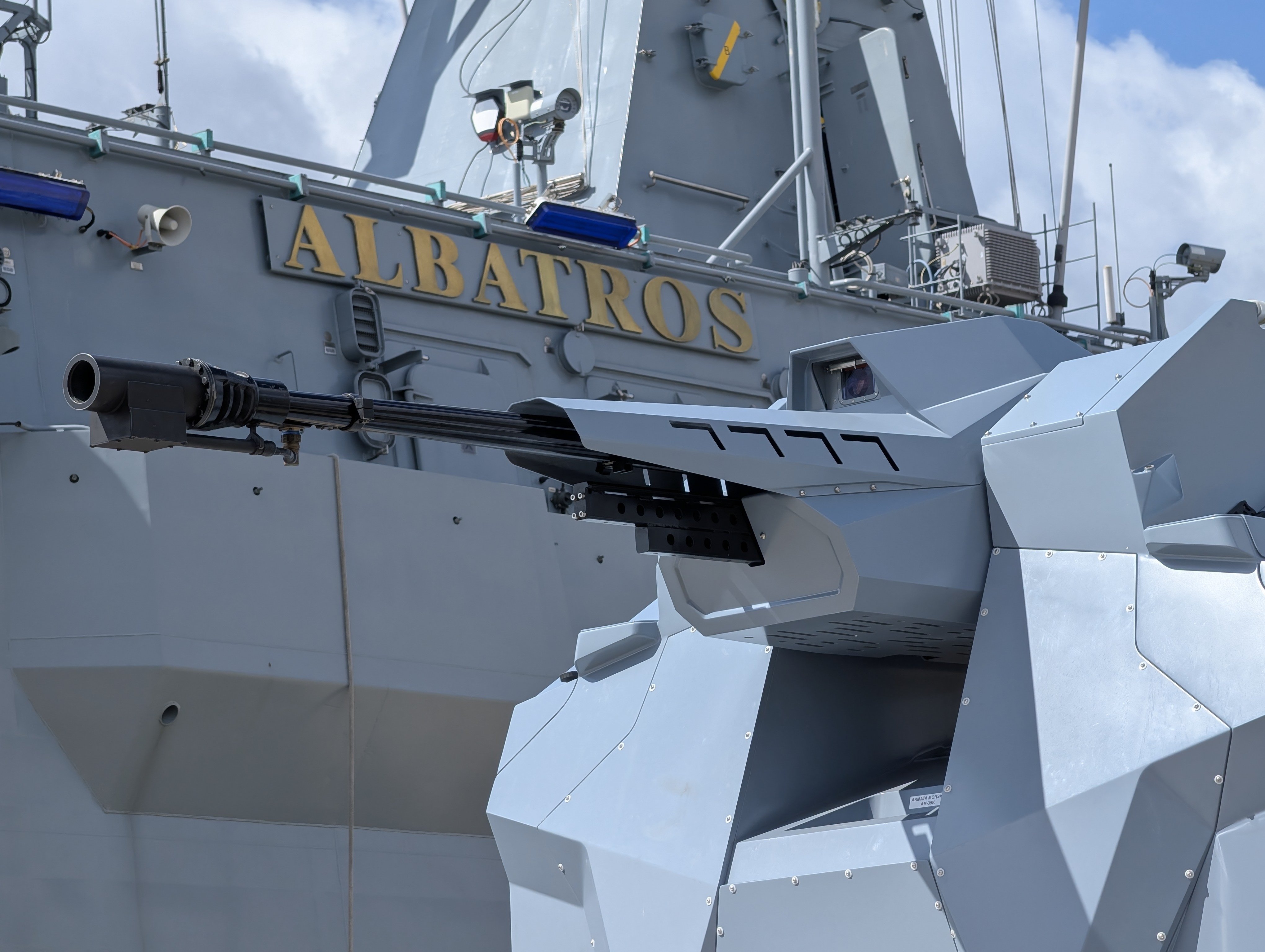 ORP Albatros Receives New Naval Gun Following Upgrade at PGZ Stocznia Wojenna - MarinePoland.com