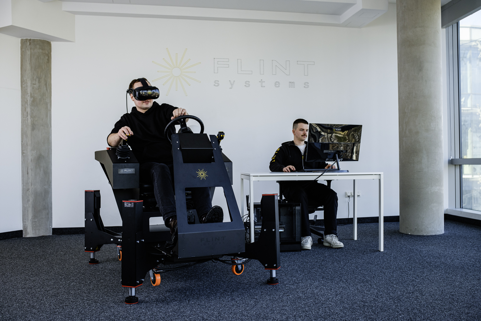 Flint Systems Delivers Forklift and Reachstacker Training Symulator to Warsaw University of Life Sciences  - MarinePoland.com