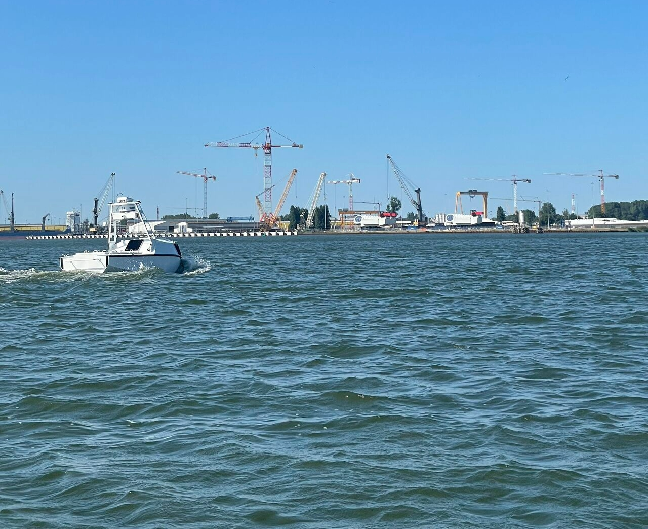 Świnoujście – Polish Startup AFLEET Tests Autonomous A550 Platform - MarinePoland.com
