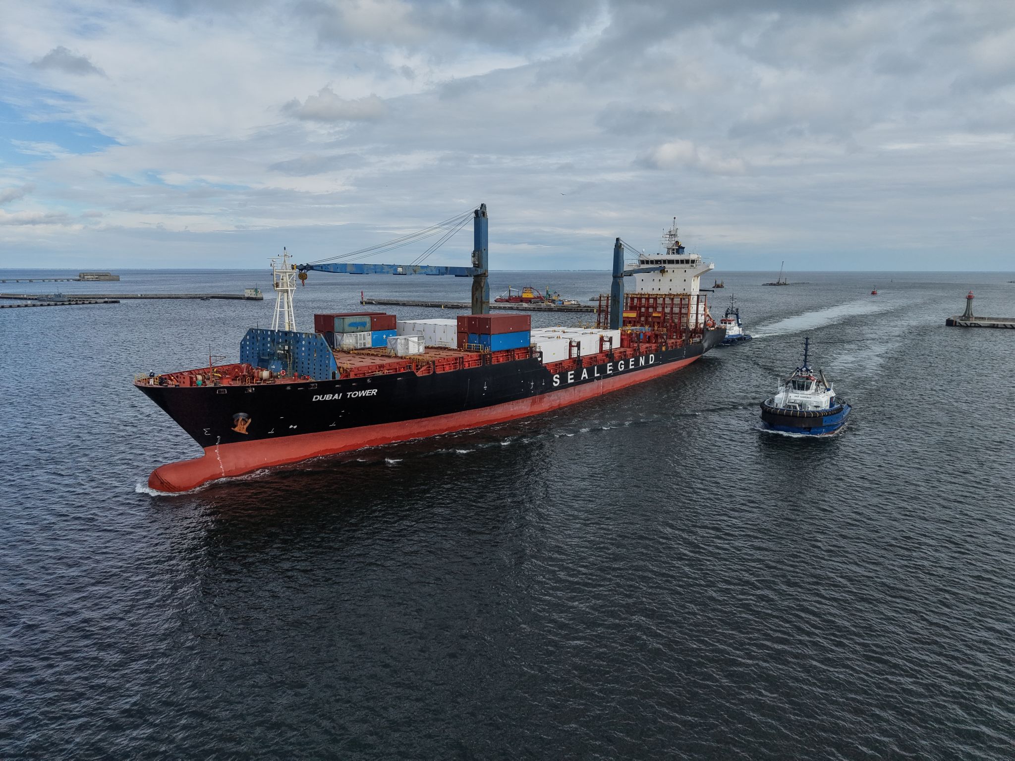 Container Ship That Crossed the Arctic Calls at Port Gdynia - MarinePoland.com