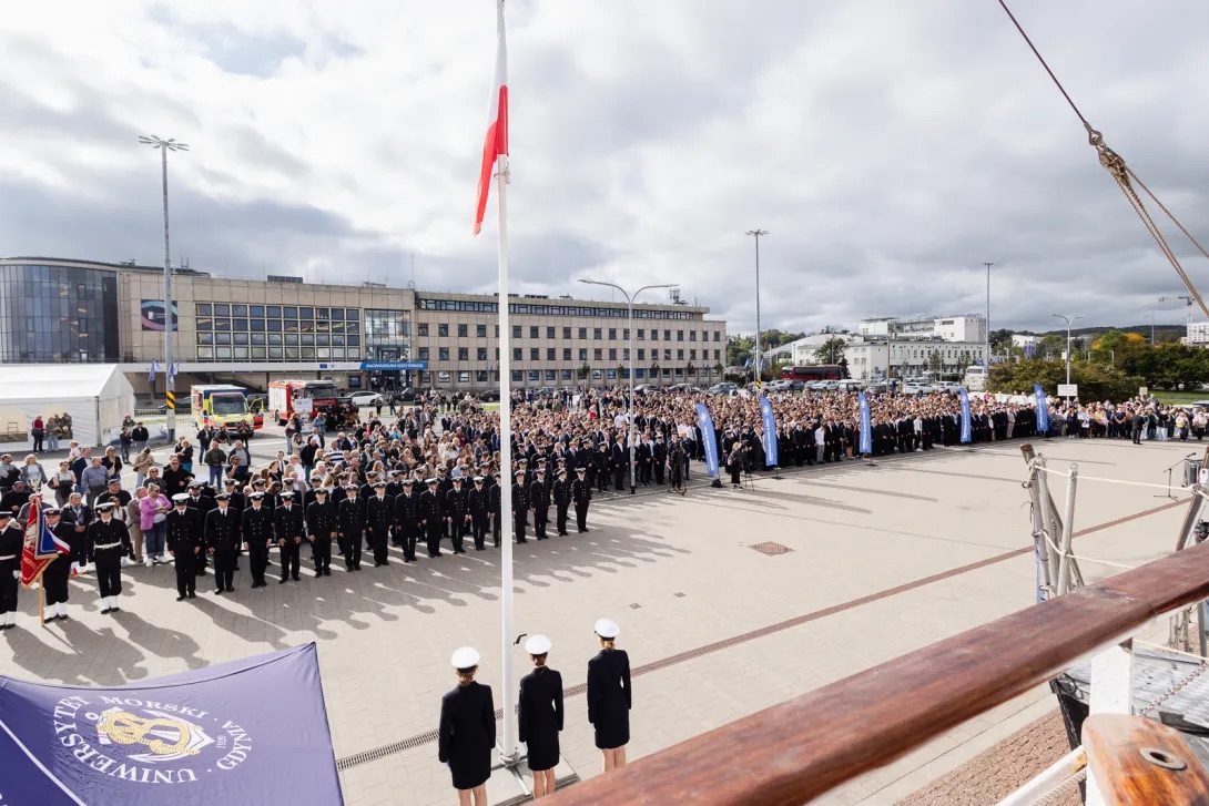 Gdynia Maritime University Begins New Academic Year - MarinePoland.com