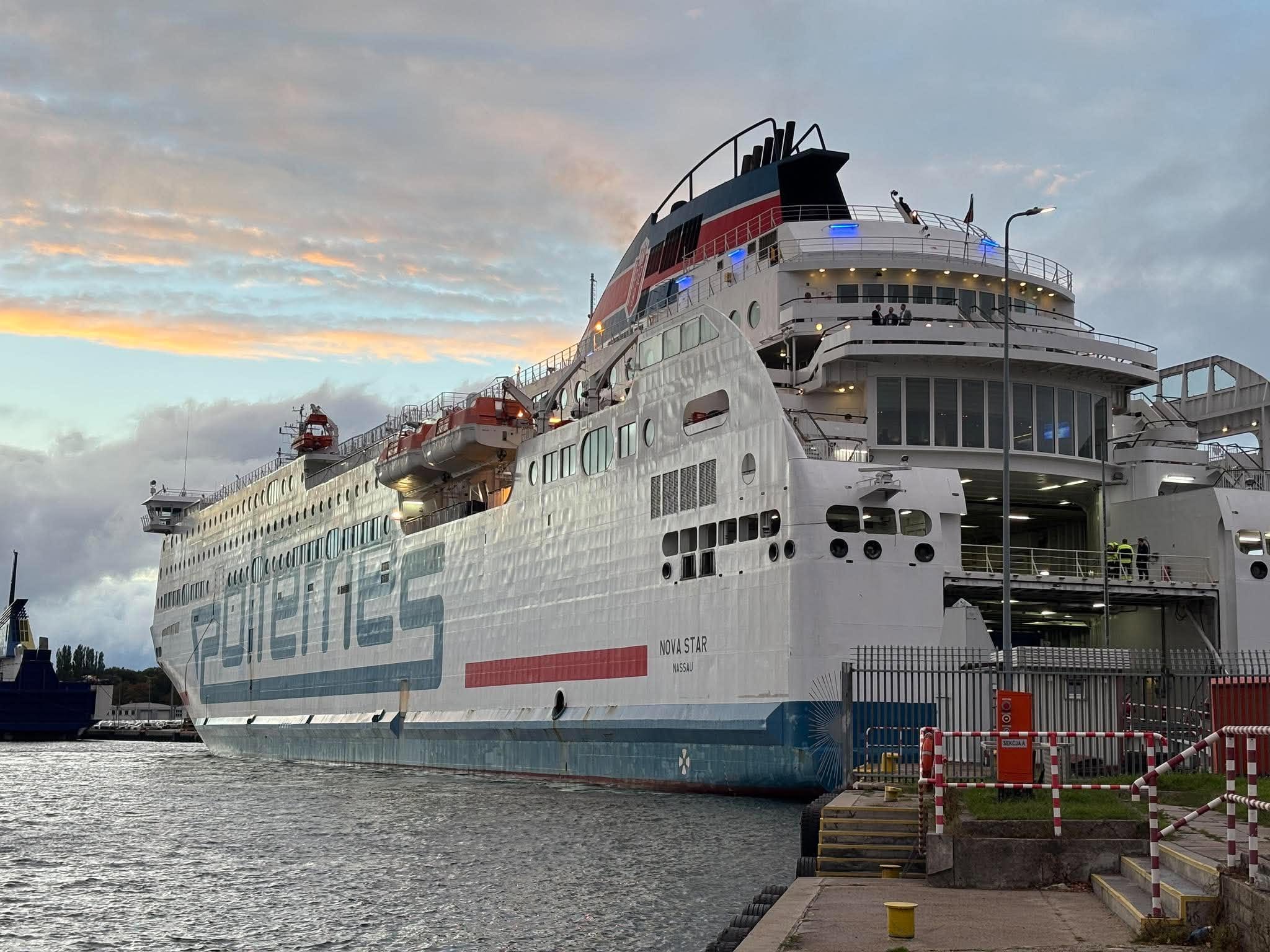 6th Annual GospodarkaMorska.pl Cruise Set Sail - MarinePoland.com