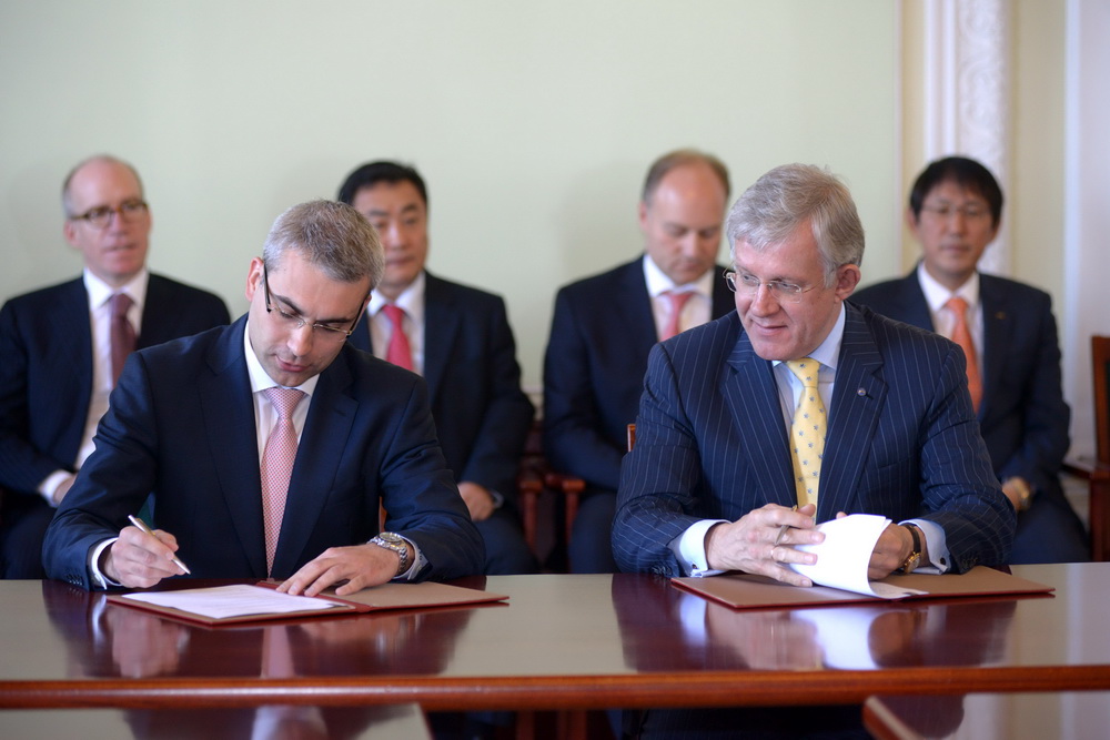 Russian companies sign LNG carrier deal - MarinePoland.com Russian companies sign LNG carrier deal - MarinePoland.com