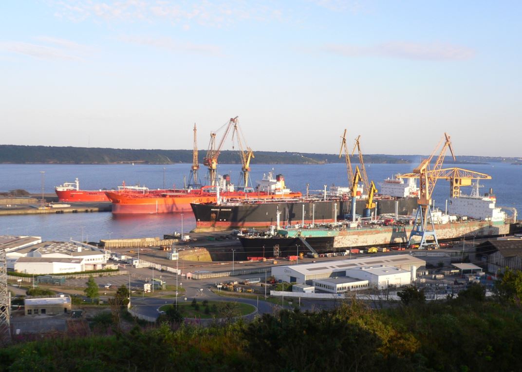 Damen Brest to Repair KNOTS’ Two Shuttle Tankers - MarinePoland.com Damen Brest to Repair KNOTS’ Two Shuttle Tankers - MarinePoland.com