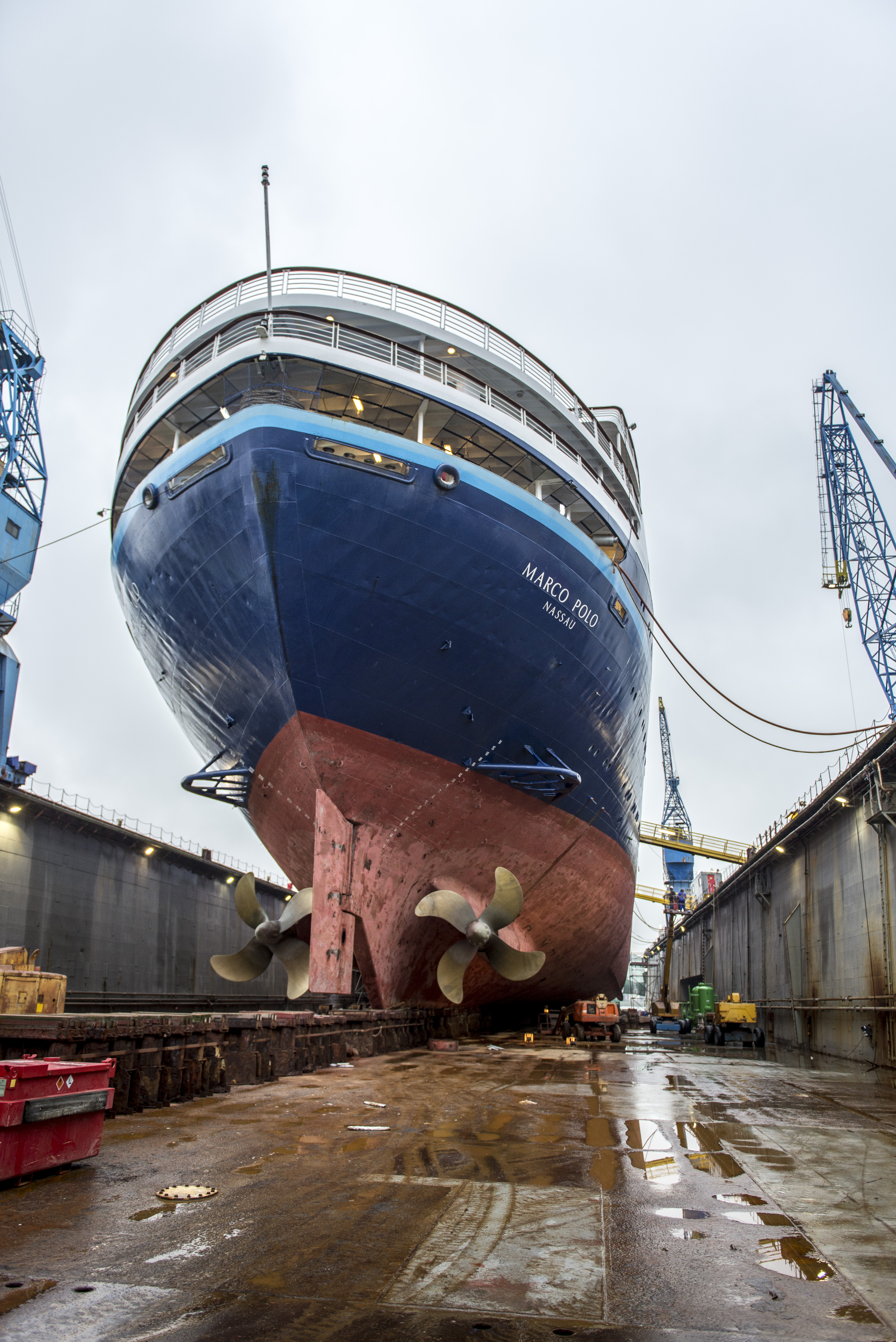 Damen Shiprepair Vlissingen carries out extensive cruise ship maintenance - MarinePoland.com Damen Shiprepair Vlissingen carries out extensive cruise ship maintenance - MarinePoland.com