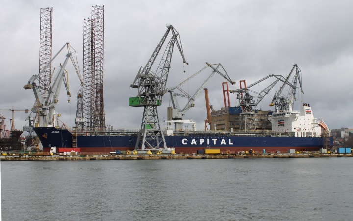 Repair of chemical tanker in Nauta Shipyard - MarinePoland.com