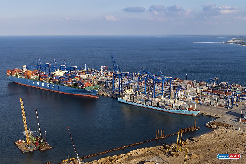 2015 - a Port of Gdansk success story - MarinePoland.com