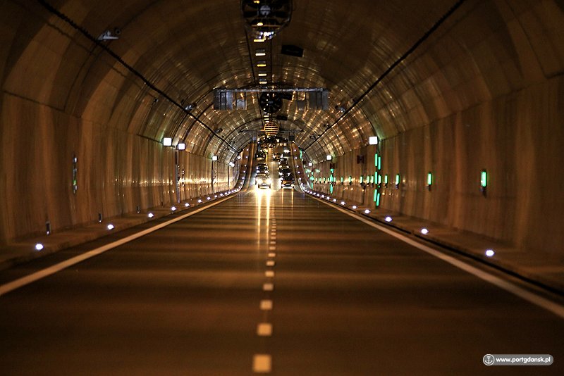 The first, and longest underwater crossing in Poland, in the heart of the Port of Gdansk, is now open - MarinePoland.com