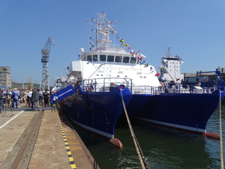 Oceanograf christened in Gdynia - MarinePoland.com