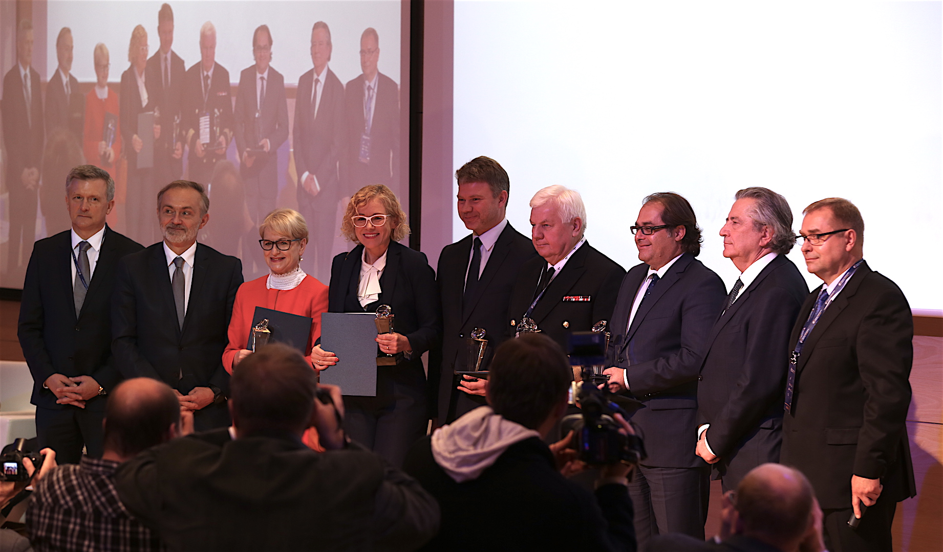 Maritime Economy Forum Gdynia 2016 - MarinePoland.com Maritime Economy Forum Gdynia 2016 - MarinePoland.com