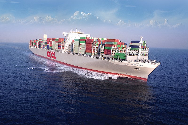 The world's largest container ship, OOCL Hong Kong, already in Gdansk - MarinePoland.com