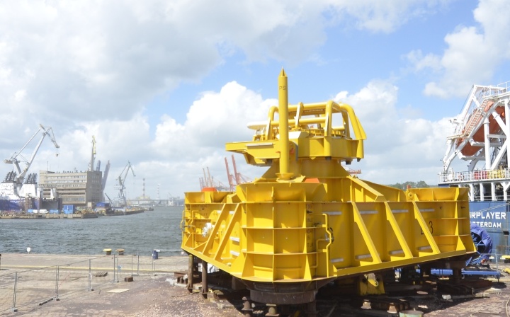 Prototype structures from EPG for gas field in Cameroon - MarinePoland.com