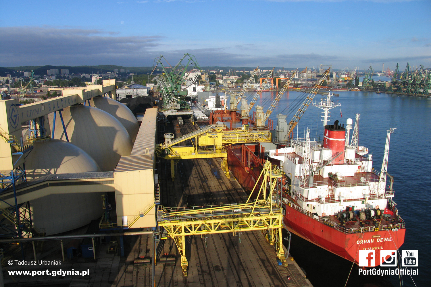 Record transshipment growth dynamics in the Port of Gdynia - MarinePoland.com Record transshipment growth dynamics in the Port of Gdynia - MarinePoland.com