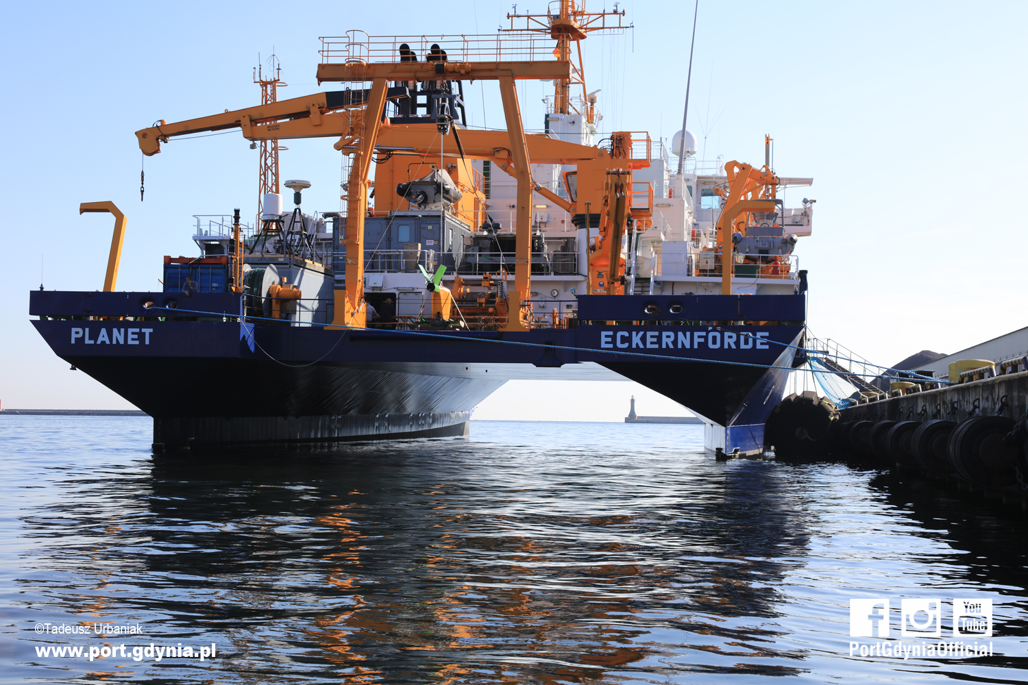 FGS PLANET at the Port of Gdynia - MarinePoland.com FGS PLANET at the Port of Gdynia - MarinePoland.com