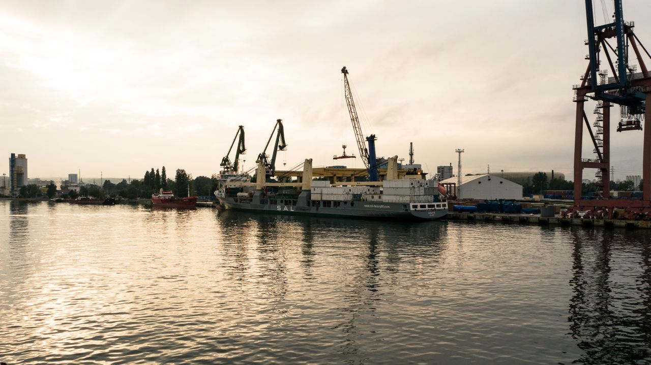 From the Port of Gdansk to the coast of Tanzania. CEVA Logistics will transport a structure weighing 2 000 tons [VIDEO, PHOTOS] - MarinePoland.com