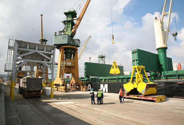 OT Port Gdynia handles the largest ship carrying granular urea in recent years - MarinePoland.com