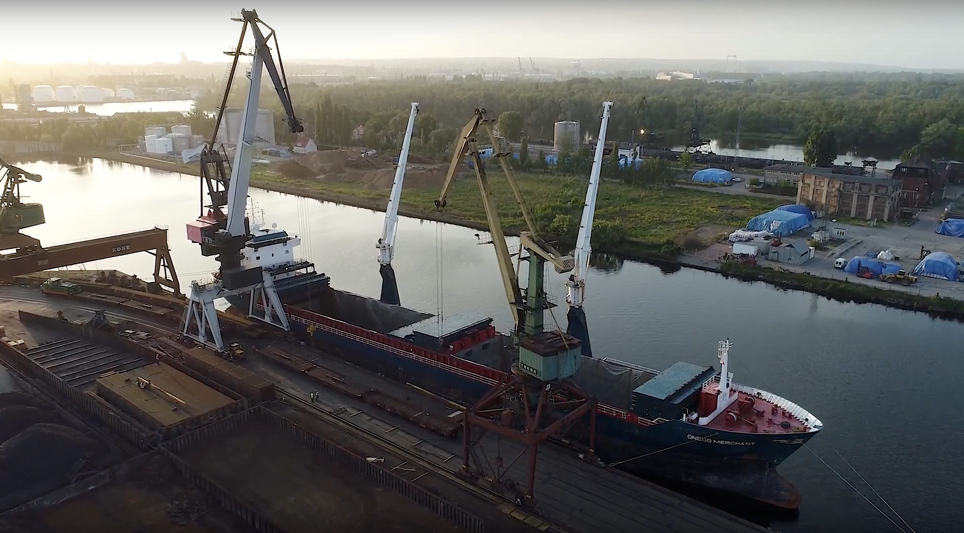 Polish Szczecin is top bulk terminal in new BIMCO report - MarinePoland.com