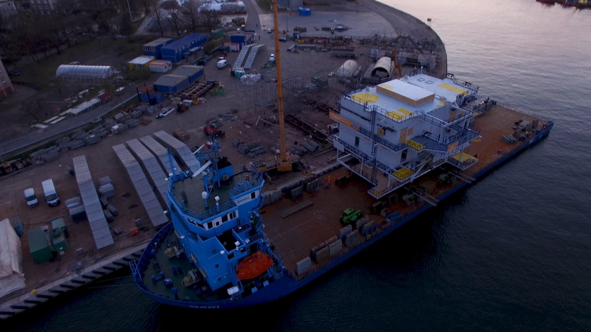 The 380-ton transformer substation produced by Polish firm left Gdansk en route to Denmark. Watch video of the loading (photo, video) - MarinePoland.com The 380-ton transformer substation produced by Polish firm left Gdansk en route to Denmark. Watch video of the loading (photo, video) - MarinePoland.com