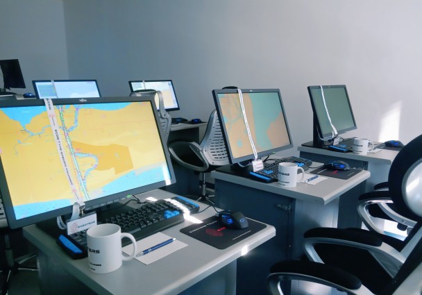 The latest training solutions in the field of ECDIS system operation at your fingertips - MarinePoland.com