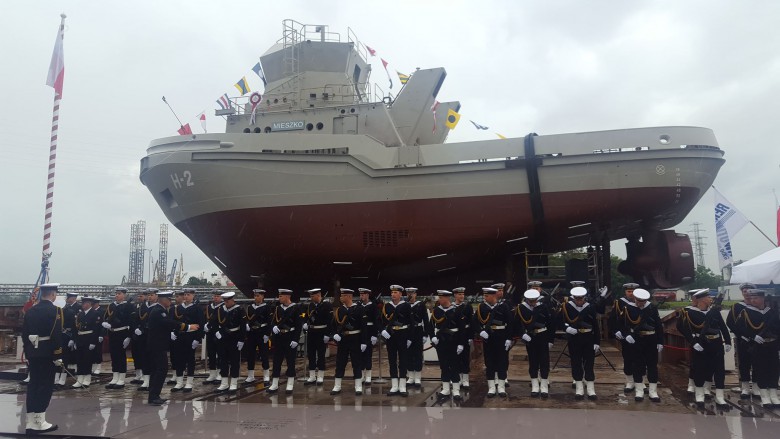 Polish Navy christens third tugboat in Remontowa Shipbuilding - MarinePoland.com