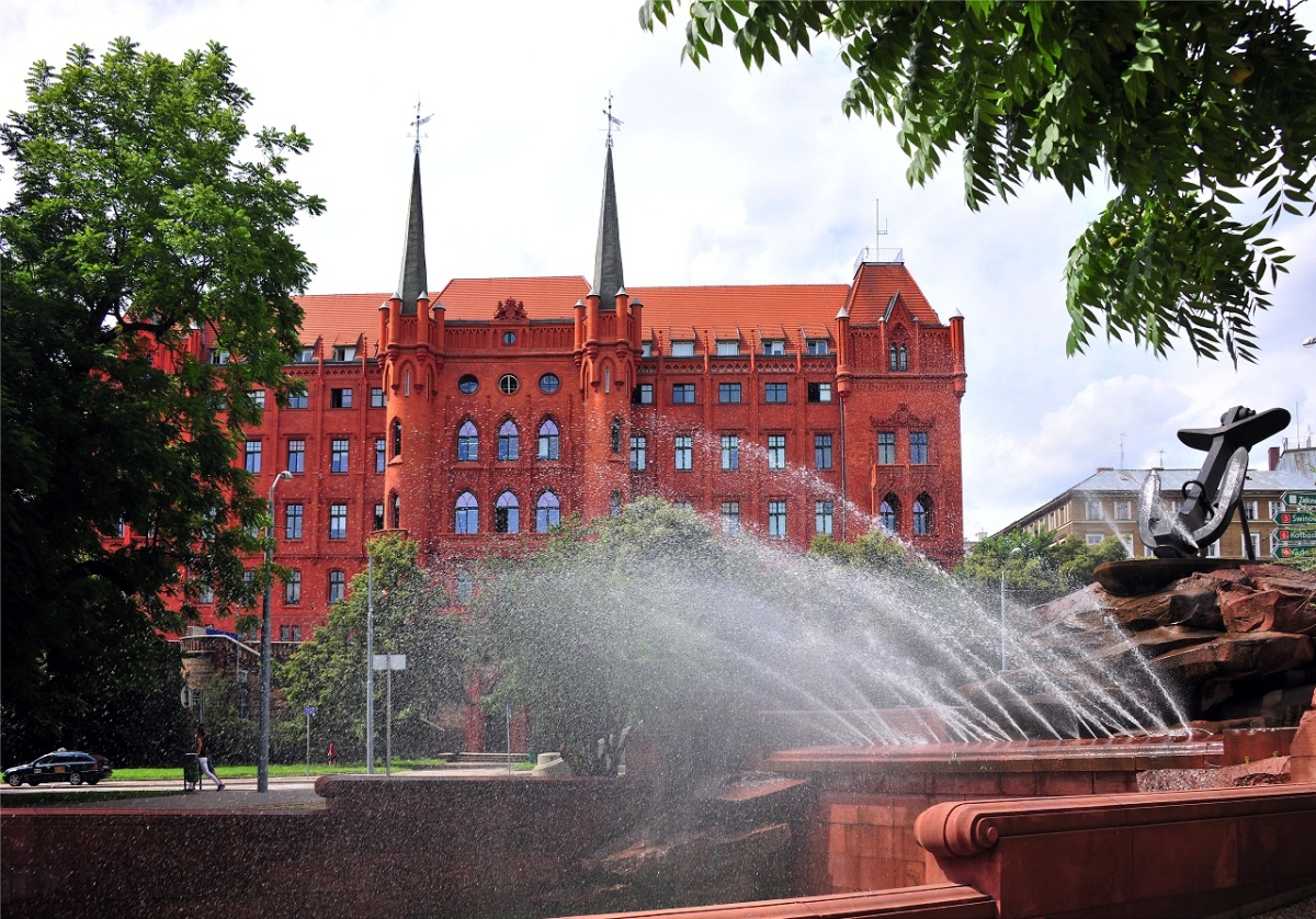 Maritime Office in Szczecin. This is where important decisions for ports are made and innovative solutions are created [VIDEO] - MarinePoland.com