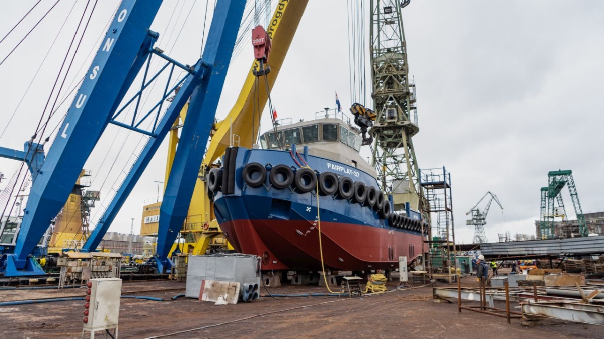 [VIDEO] Fairplay-37 launched at Safe shipyard - MarinePoland.com