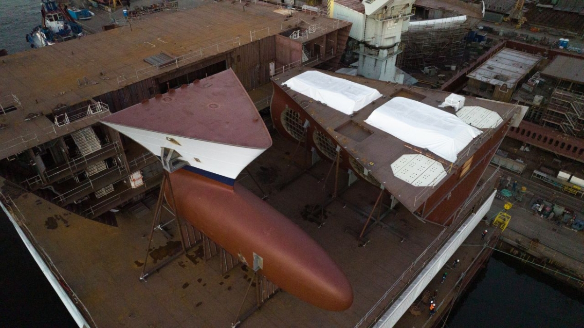 Crist Shipyard. Another mega block sailed to France [VIDEO] - MarinePoland.com