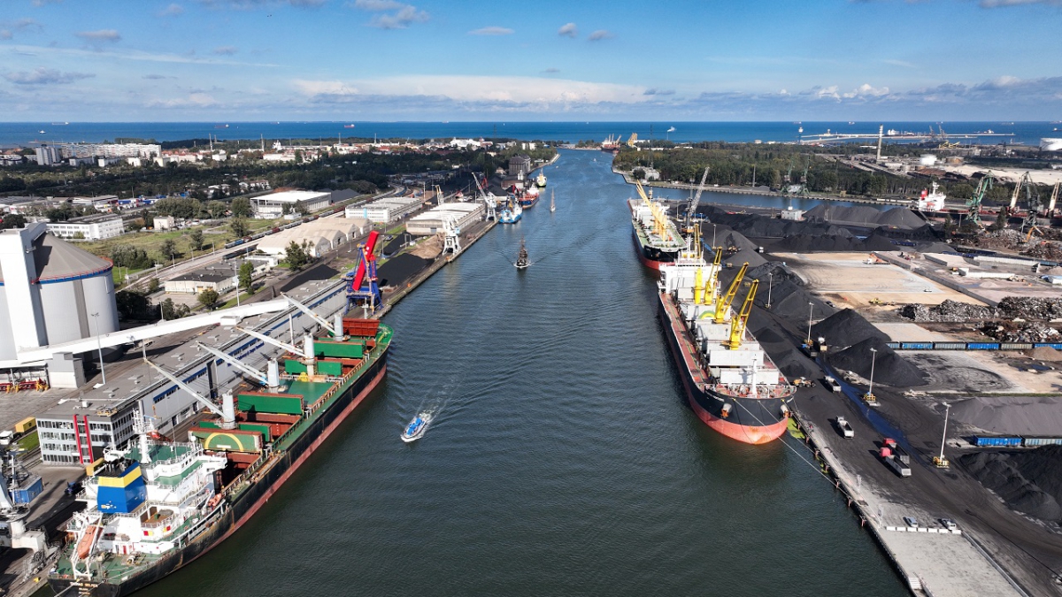 The Port of Gdańsk Eksploatacja has set new records of transhipments - MarinePoland.com