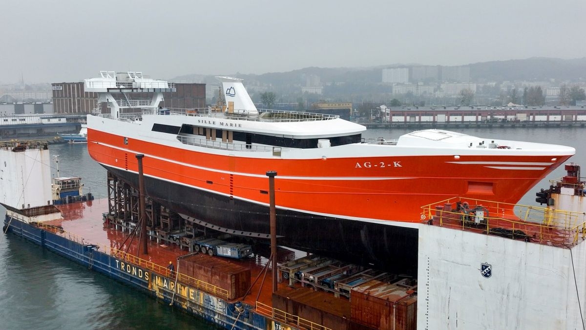 Karstensen Shipyard. Launching of the Sille Marie fishing vessel [VIDEO] - MarinePoland.com