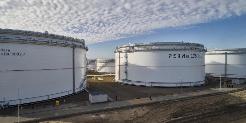 PERN develops its fuel hub in Dębogórze - MarinePoland.com