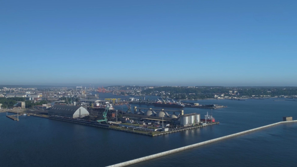 Port of Gdynia. 2022 required flexibility [VIDEO] - MarinePoland.com