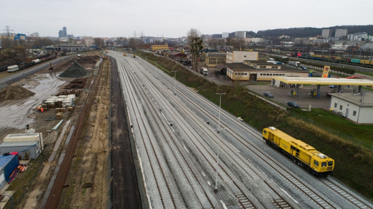 Port of Gdynia - the capabilities of transporting goods by rail are increasing - MarinePoland.com