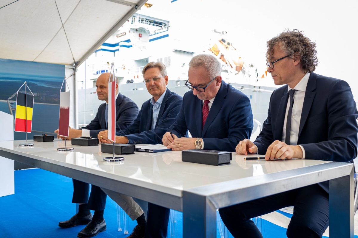A contract was signed for a deep-water container terminal in Świnoujście - MarinePoland.com
