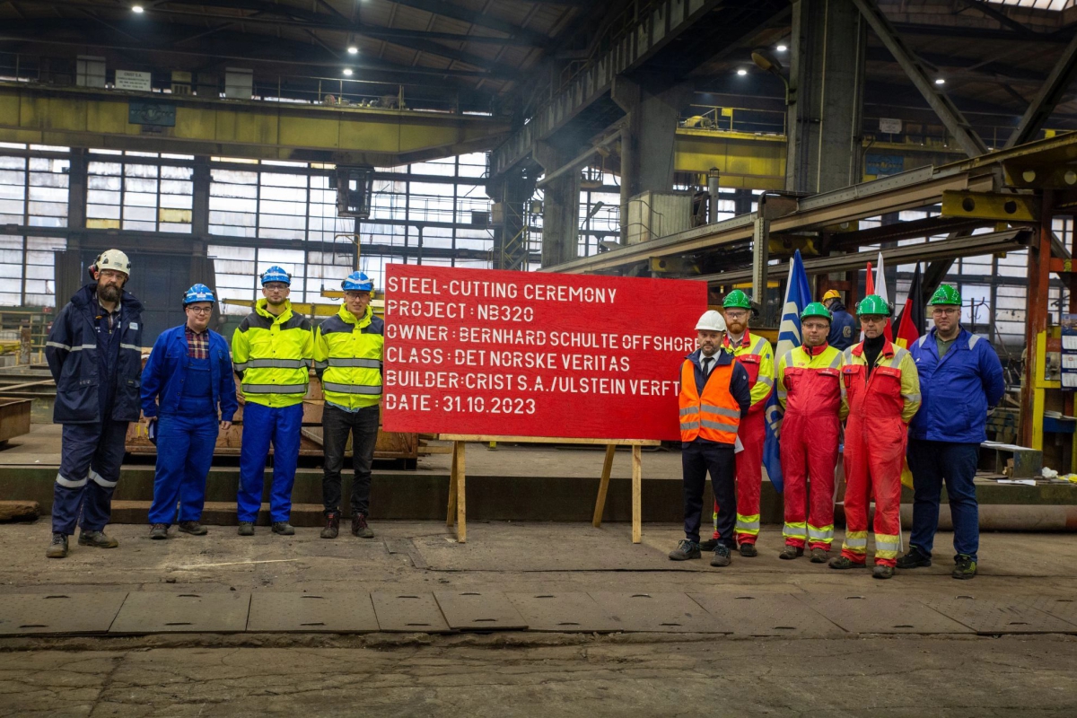 CRIST. Cutting steel for another offshore ship - MarinePoland.com
