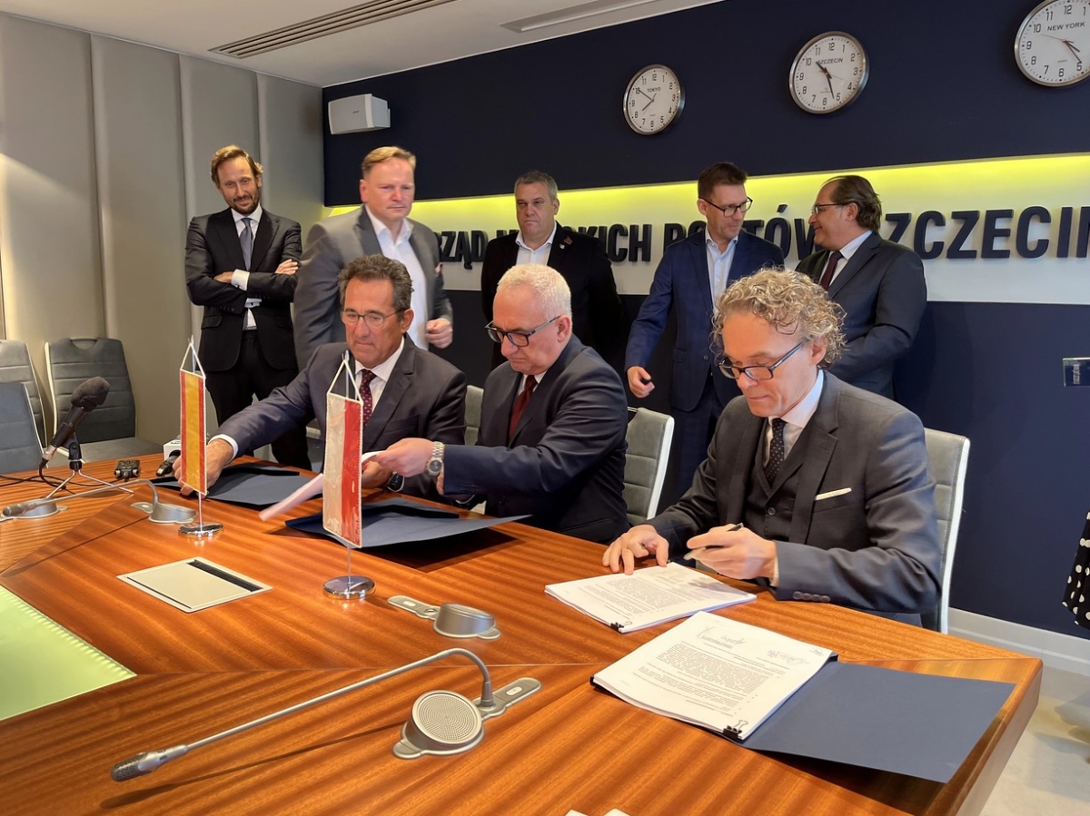 A modern factory for wind tower production will be built in the Port of Szczecin - MarinePoland.com A modern factory for wind tower production will be built in the Port of Szczecin - MarinePoland.com