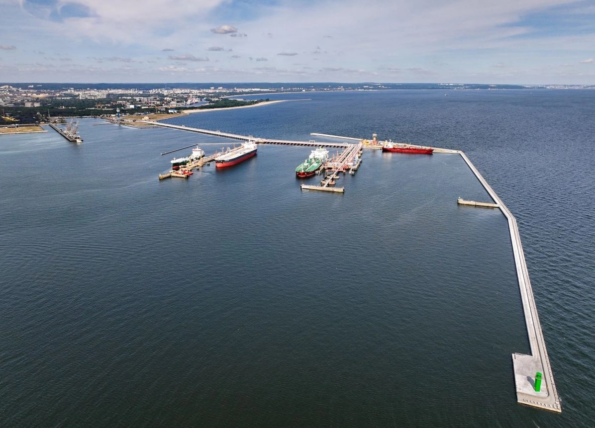 Liquid fuels have contributed to record-breaking transshipments at the Port of Gdańsk. - MarinePoland.com