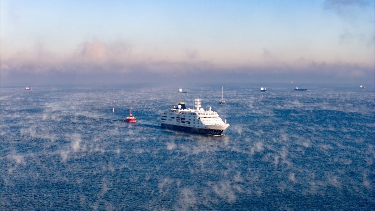 Port of Gdańsk Ends Cruise Season with a Visit from Hamburg - MarinePoland.com
